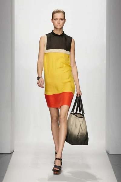 Look 35